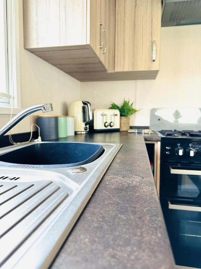 Adelfas Villa Scarborough Ngoại thất bức ảnh