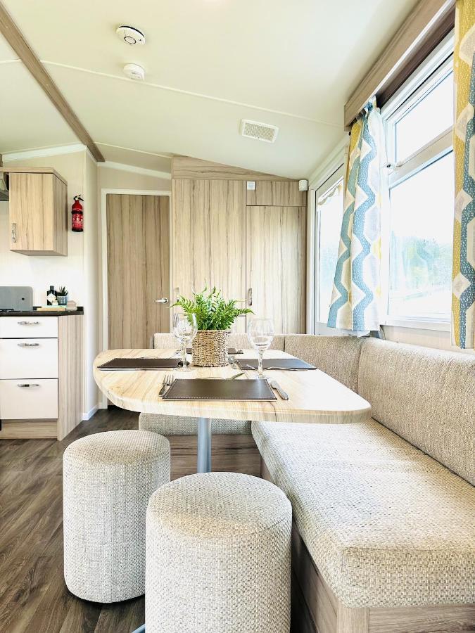 Adelfas Villa Scarborough Ngoại thất bức ảnh